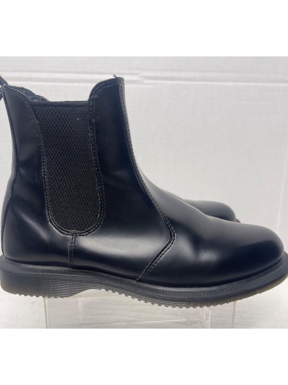 Dr.Martens Flora Black Smooth Leather Chelsea Boots Pull-On SZ 7 Casual - Picture 3 of 12